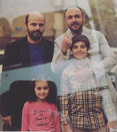 علی مصفا در صحنه فیلم سینمایی خانه‌ای در‌ خیابان چهل‌ و یکم به همراه علیرضا کمالی