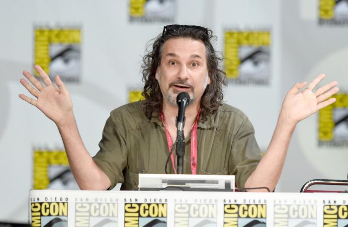 Dino Stamatopoulos در صحنه سریال تلویزیونی Community