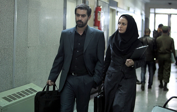  فیلم سینمایی هیس! دخترها فریاد نمی زنند به کارگردانی پوران درخشنده