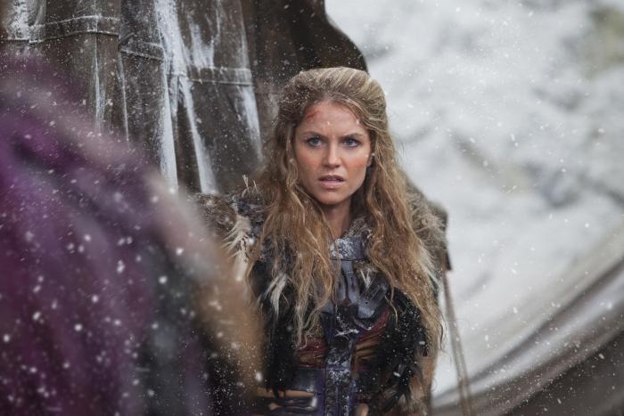 Ellen Hollman در صحنه سریال تلویزیونی اسپارتاکوس