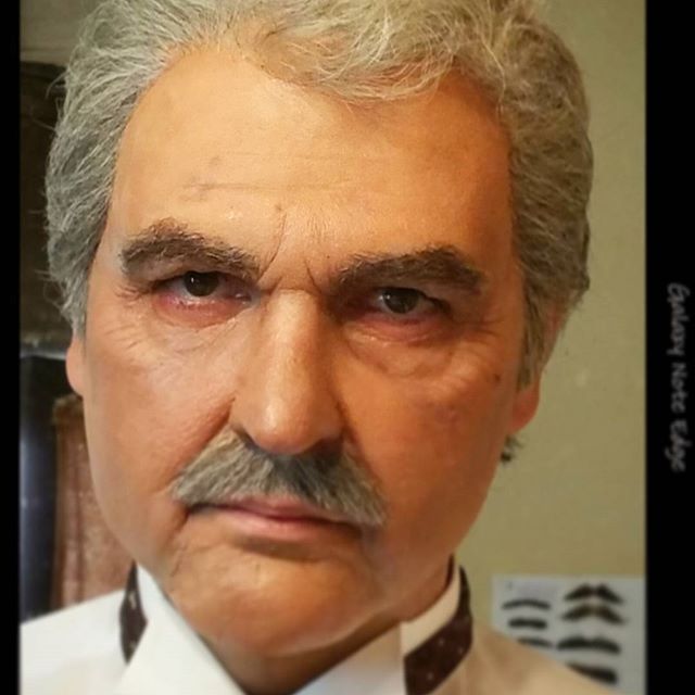 تصویری شخصی از کوروش تهامی، بازیگر سینما و تلویزیون