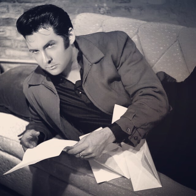 تصویری شخصی از سیدحسام نواب‌صفوی، بازیگر سینما و تلویزیون