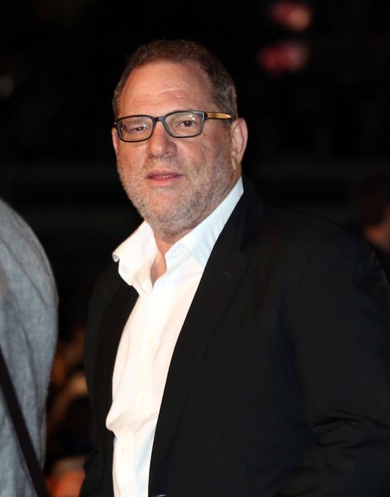 Harvey Weinstein در صحنه فیلم سینمایی داستان عامه پسند
