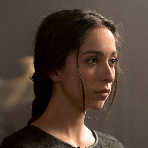 Oona Chaplin در صحنه سریال تلویزیونی بازی تاج و تخت