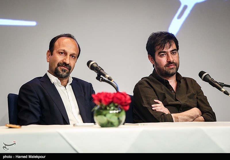 سید‌شهاب حسینی در نشست خبری فیلم سینمایی فروشنده به همراه اصغر فرهادی
