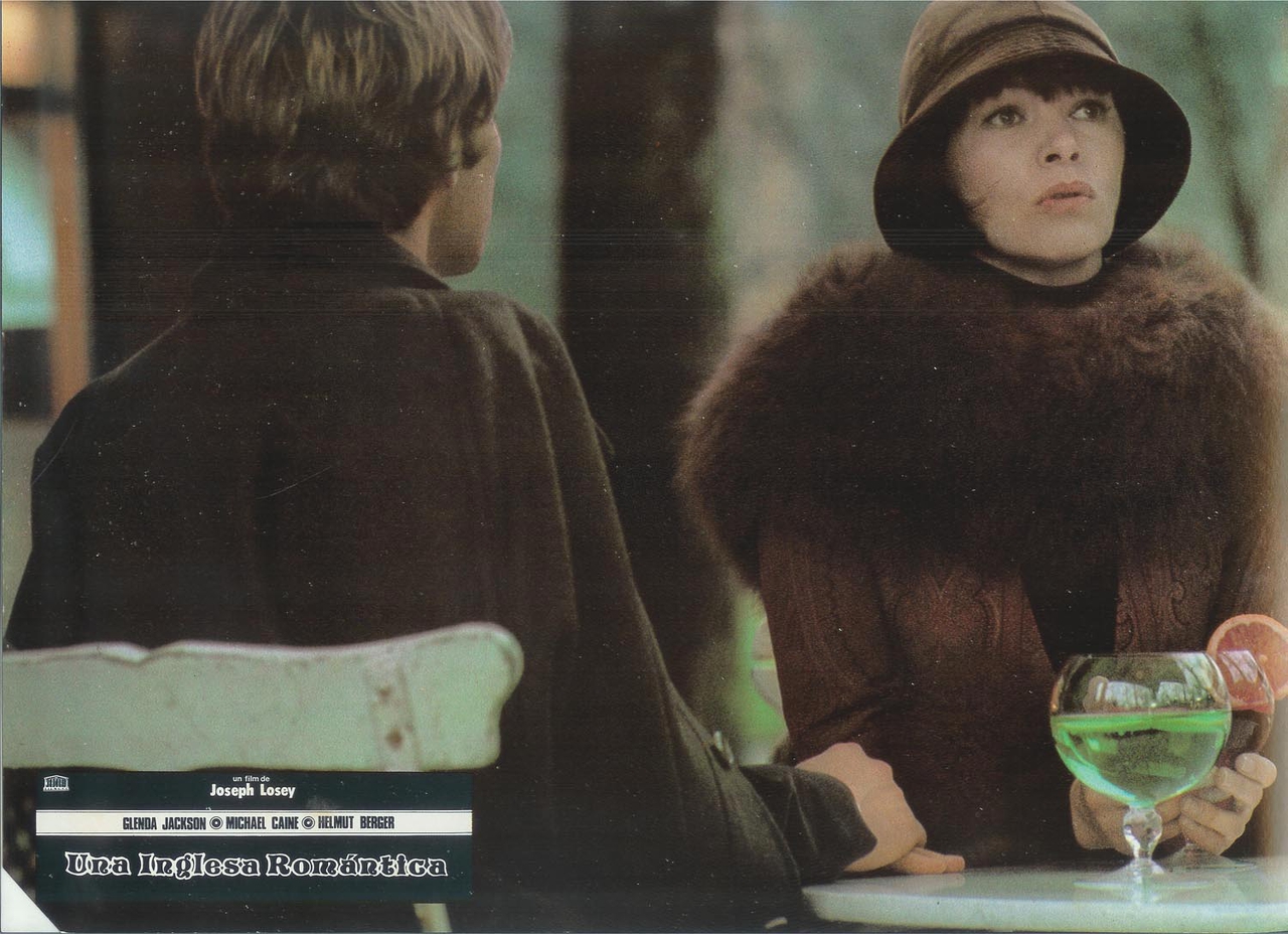 Glenda Jackson در صحنه فیلم سینمایی The Romantic Englishwoman