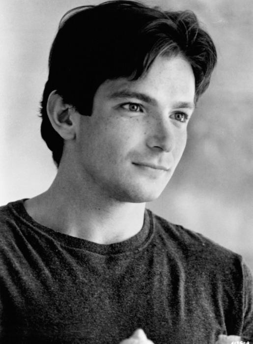 Dan Futterman در صحنه فیلم سینمایی قفس پرنده