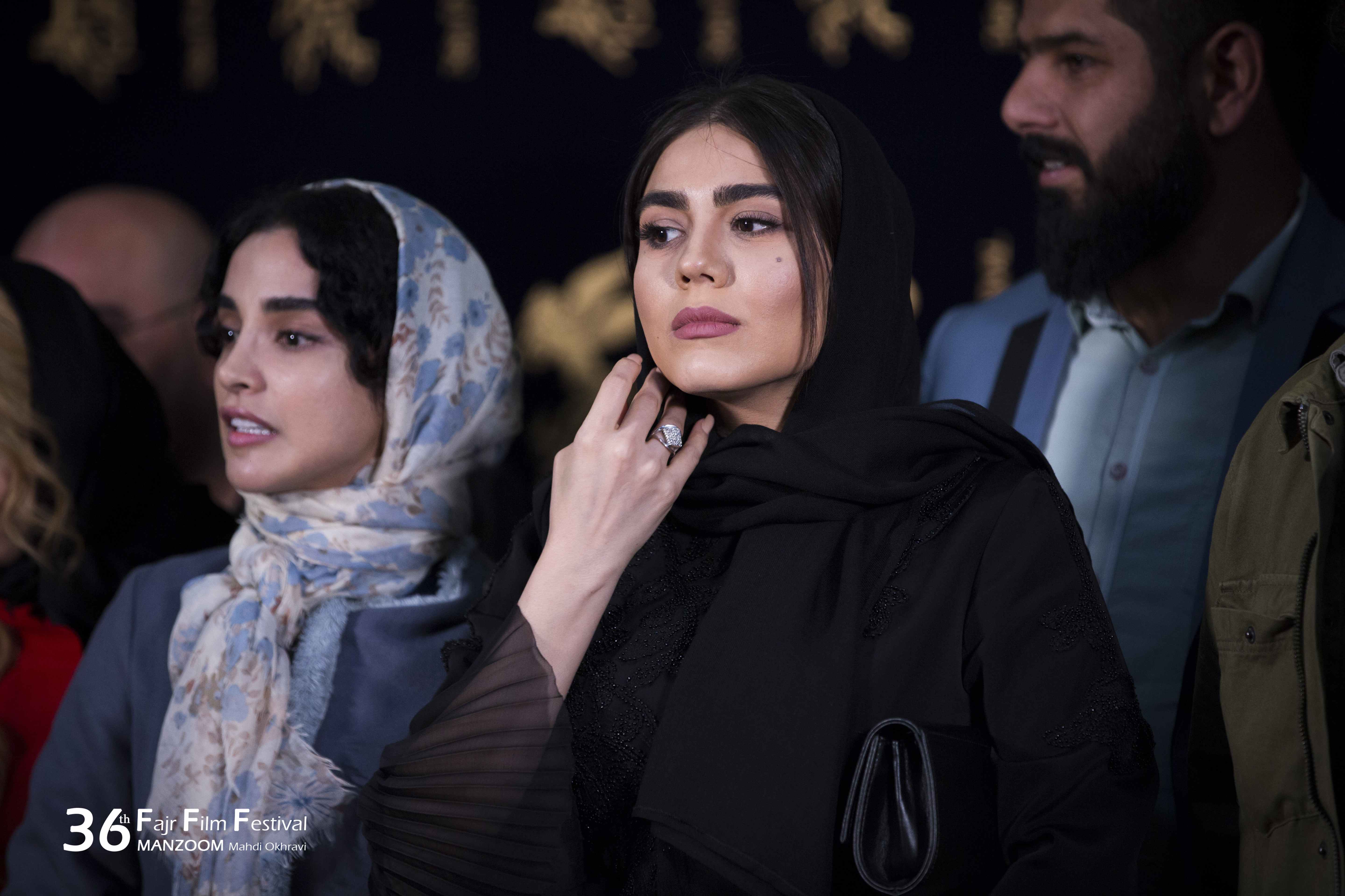 الهه حصاری در جشنواره فیلم سینمایی هایلایت به همراه آزاده زارعی