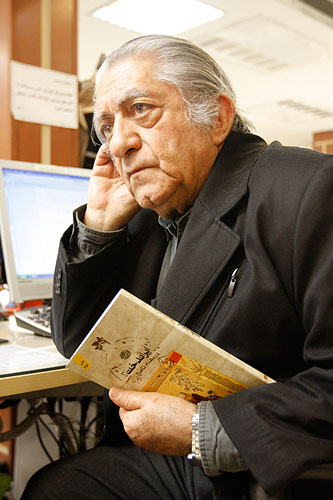 تصویری شخصی از عزت‌الله انتظامی، بازیگر و نویسنده سینما و تلویزیون