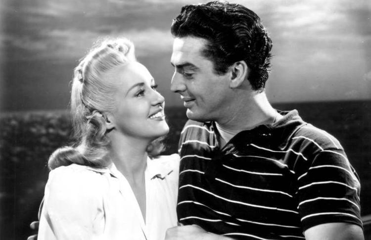 Betty Grable در صحنه فیلم سینمایی Song of the Islands به همراه Victor Mature