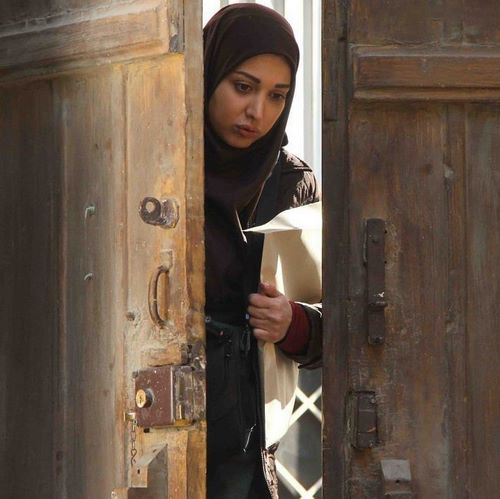 روشنک گرامی در صحنه سریال تلویزیونی گمشدگان