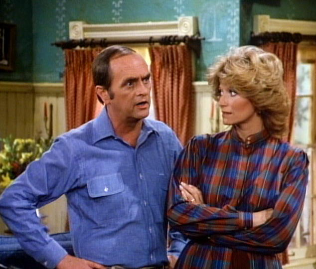 Mary Frann در صحنه سریال تلویزیونی Newhart به همراه Bob Newhart