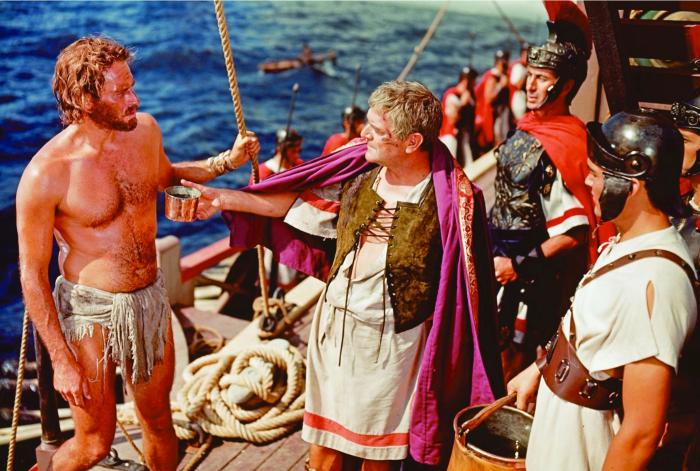 Ferdy Mayne در صحنه فیلم سینمایی بن هور به همراه Jack Hawkins و Charlton Heston