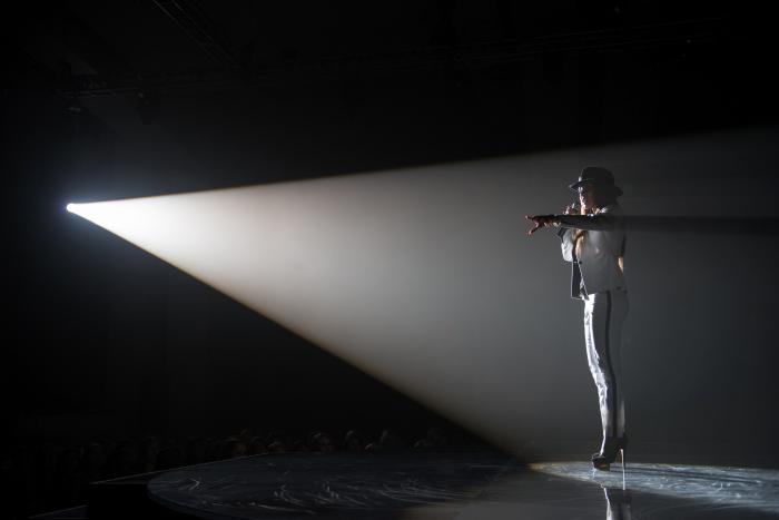 جادا پینکت اسمیت در صحنه فیلم سینمایی مایک جادویی ایکس ایکس ال