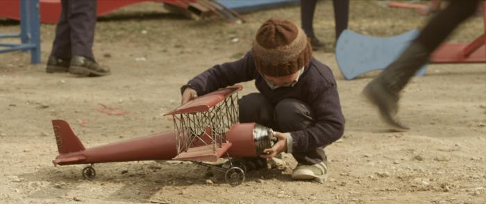 Sayush Gurung Bajracharya در صحنه فیلم سینمایی Highway to Dhampus