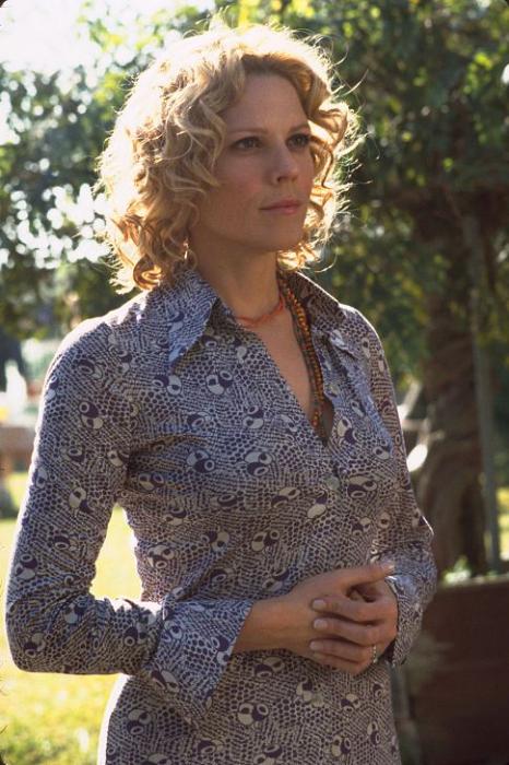 Mary McCormack در صحنه فیلم سینمایی کی-پکس