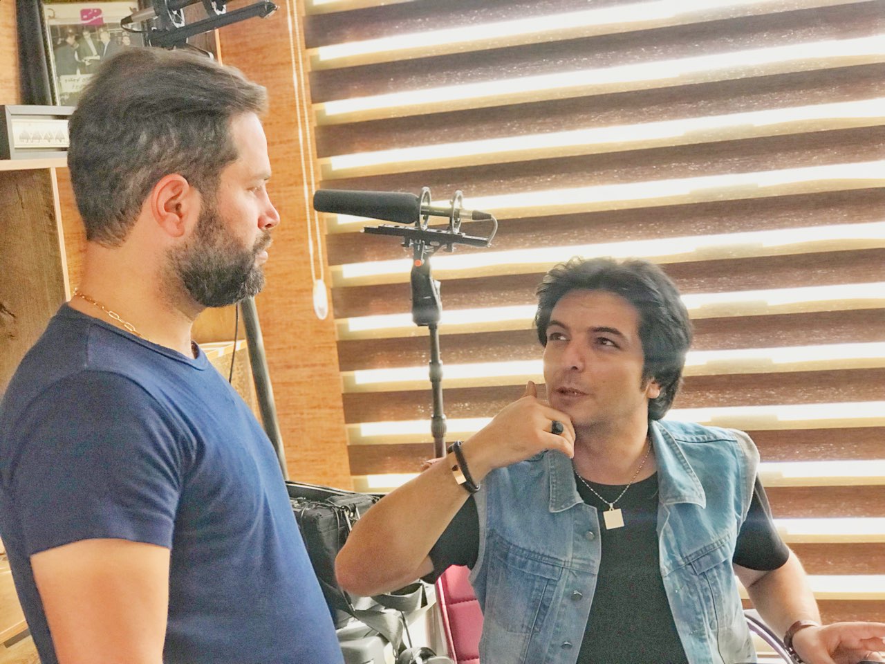 پشت صحنه سریال تلویزیونی مس با حضور عبدالرضا صادقی‌جهانی