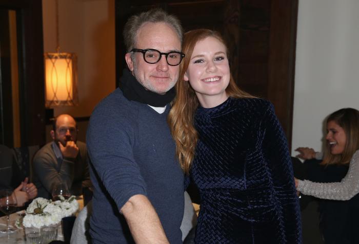 Bradley Whitford در صحنه فیلم سینمایی Other People به همراه Madisen Beaty