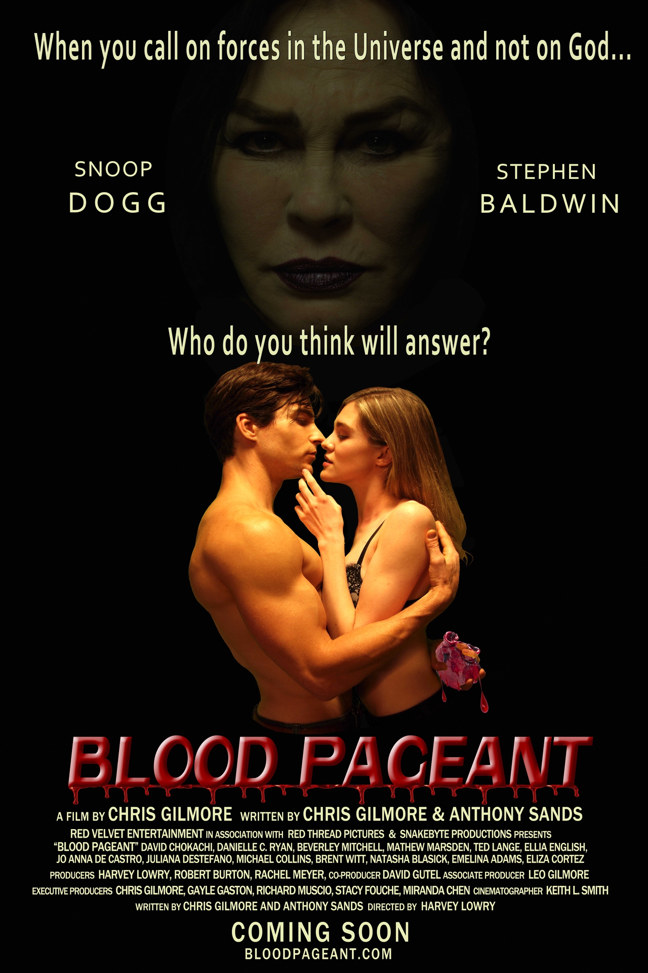 Beverley Mitchell در صحنه فیلم سینمایی Blood Pageant به همراه Snoop Dogg، Chris Gilmore، Stephen Baldwin، David Chokachi، Ellia English و متیو مارسدن