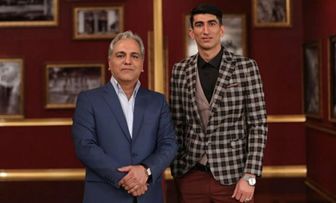 علیرضا بیرانوند در صحنه برنامه تلویزیونی دورهمی فصل چهارم