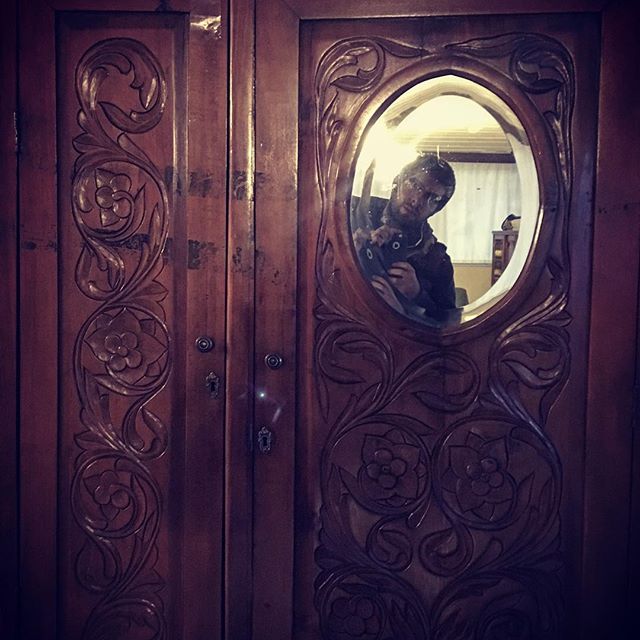 تصویری شخصی از احسان گودرزی، بازیگر و نویسنده سینما و تلویزیون