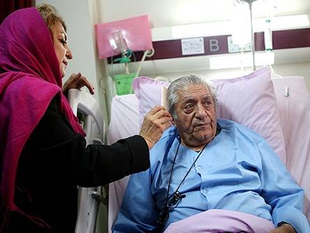 تصویری شخصی از عزت‌الله انتظامی، بازیگر و نویسنده سینما و تلویزیون