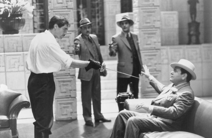 بیلی کمپل در صحنه فیلم سینمایی در آرزوی پرواز به همراه پل سوروینو و تیموتی دالتون