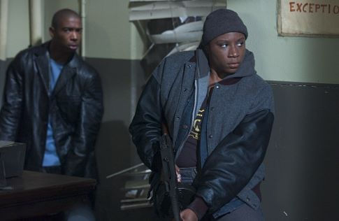 Ja Rule در صحنه فیلم سینمایی حمله به کلانتری 13 به همراه Aisha Hinds