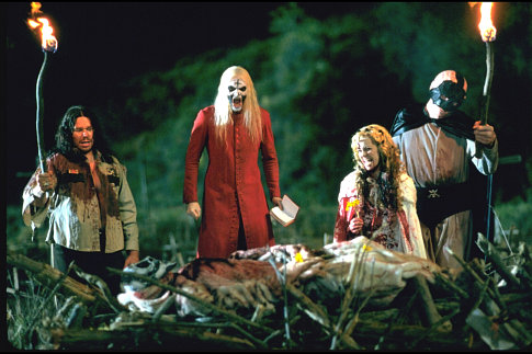 Bill Moseley در صحنه فیلم سینمایی خانه ۱۰۰۰ جسد به همراه Robert Allen Mukes، Sheri Moon Zombie و Matthew McGrory