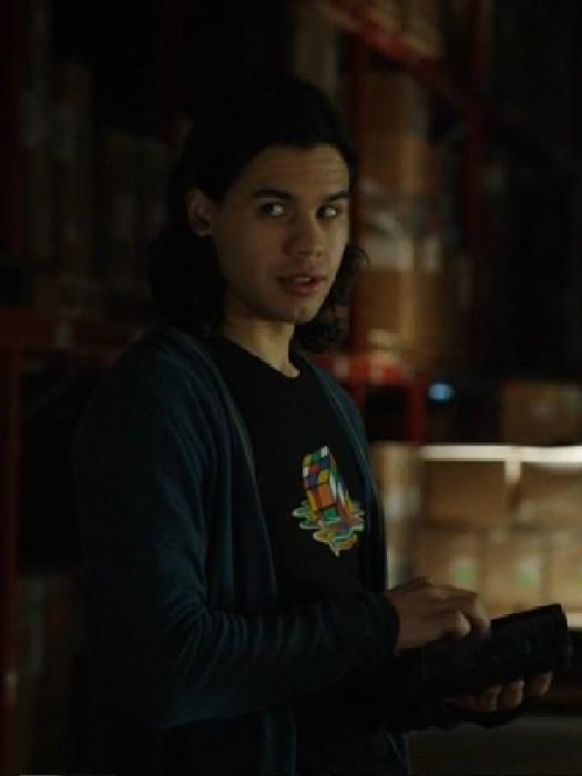 کارلوس والدس در صحنه سریال تلویزیونی پیکان