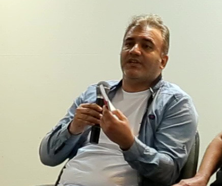 تصویری از مصطفی معارف‌وند سینما و تلویزیون در پشت صحنه یکی از آثارش