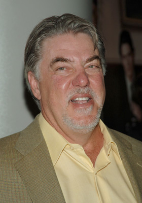 بروس مک  گیل در صحنه فیلم سینمایی الیزابتتاون