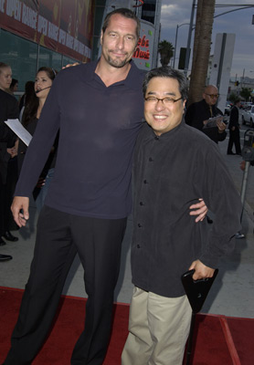 Ken Kirzinger در صحنه فیلم سینمایی فردی علیه جیسون به همراه Ronny Yu