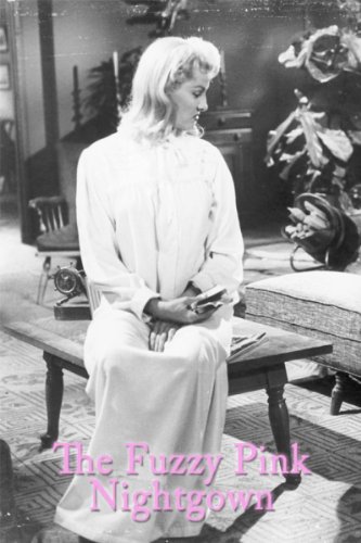 Jane Russell در صحنه فیلم سینمایی The Fuzzy Pink Nightgown