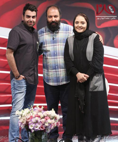 نرگس محمدی در پشت صحنه برنامه تلویزیونی من و شما به همراه علی اوجی