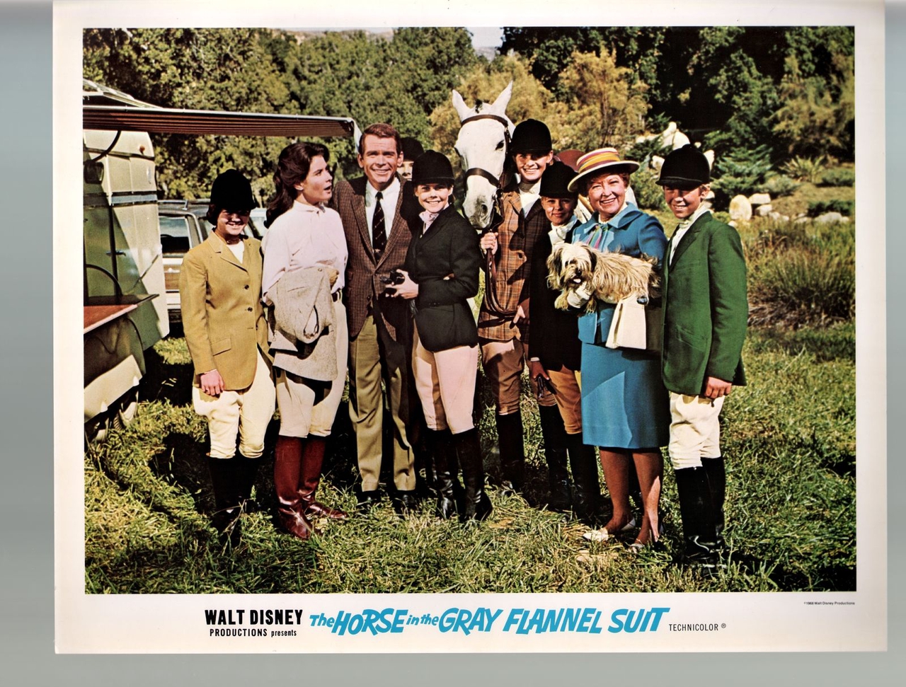 Diane Baker در صحنه فیلم سینمایی The Horse in the Gray Flannel Suit به همراه Dean Jones، Ellen Janov و لورن تاتل