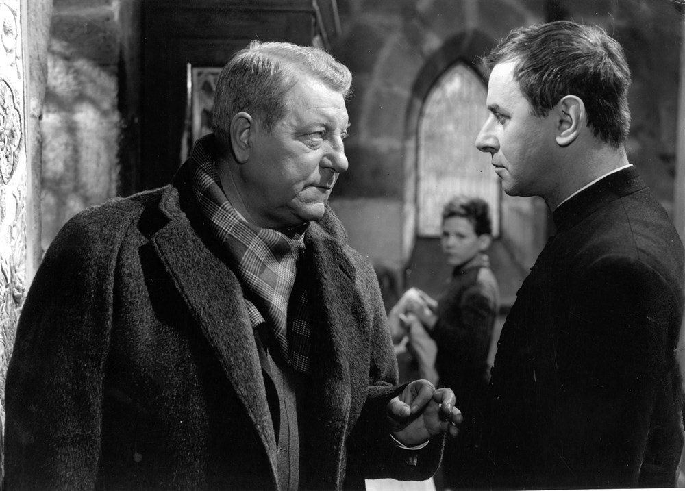  فیلم سینمایی Maigret and the St. Fiacre Case با حضور Jean Gabin و Michel Vitold