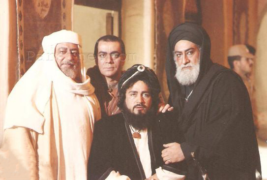 داریوش ارجمند در صحنه سریال تلویزیونی امام علی (ع) به همراه محمدرضا شریفی‌نیا
