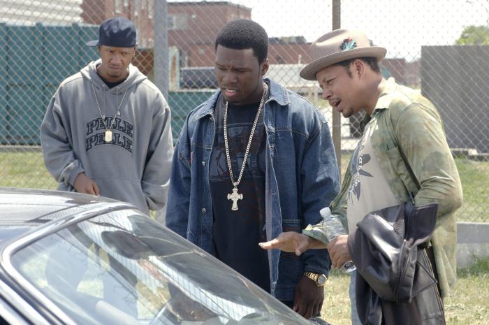 Terrence Howard در صحنه فیلم سینمایی Get Rich or Die Tryin' به همراه 50 Cent