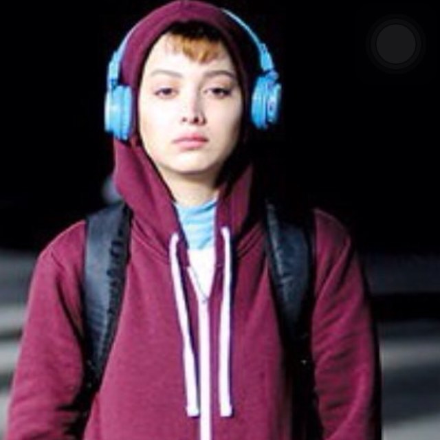 تصویری شخصی از روشنک گرامی، بازیگر سینما و تلویزیون