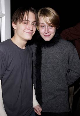 Kieran Culkin در صحنه فیلم سینمایی سرندیپیتی به همراه Macaulay Culkin