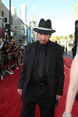 Frank Miller در صحنه فیلم سینمایی پرونده های مجهول: میخواهم باور کنم