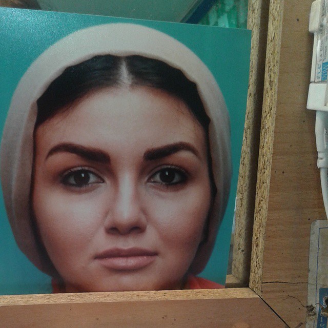 تصویری شخصی از النا آهی، بازیگر سینما و تلویزیون