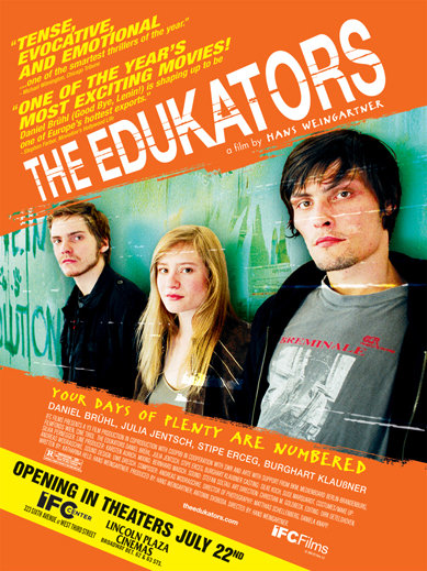 Julia Jentsch در صحنه فیلم سینمایی The Edukators به همراه دانیل برول و Stipe Erceg