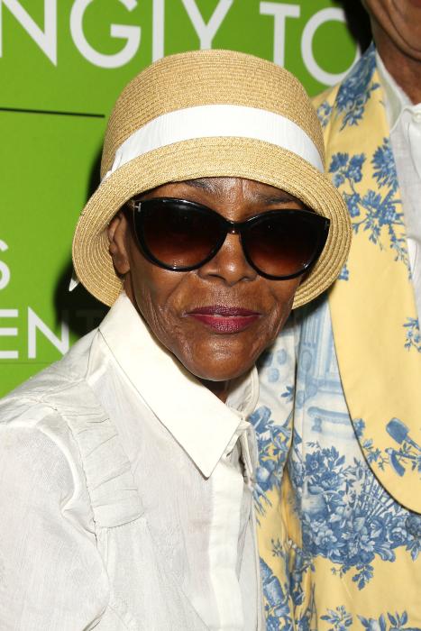 Cicely Tyson در صحنه فیلم سینمایی فلورانس فاستر جنکینس