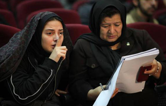  فیلم سینمایی هیس! دخترها فریاد نمی زنند به کارگردانی پوران درخشنده