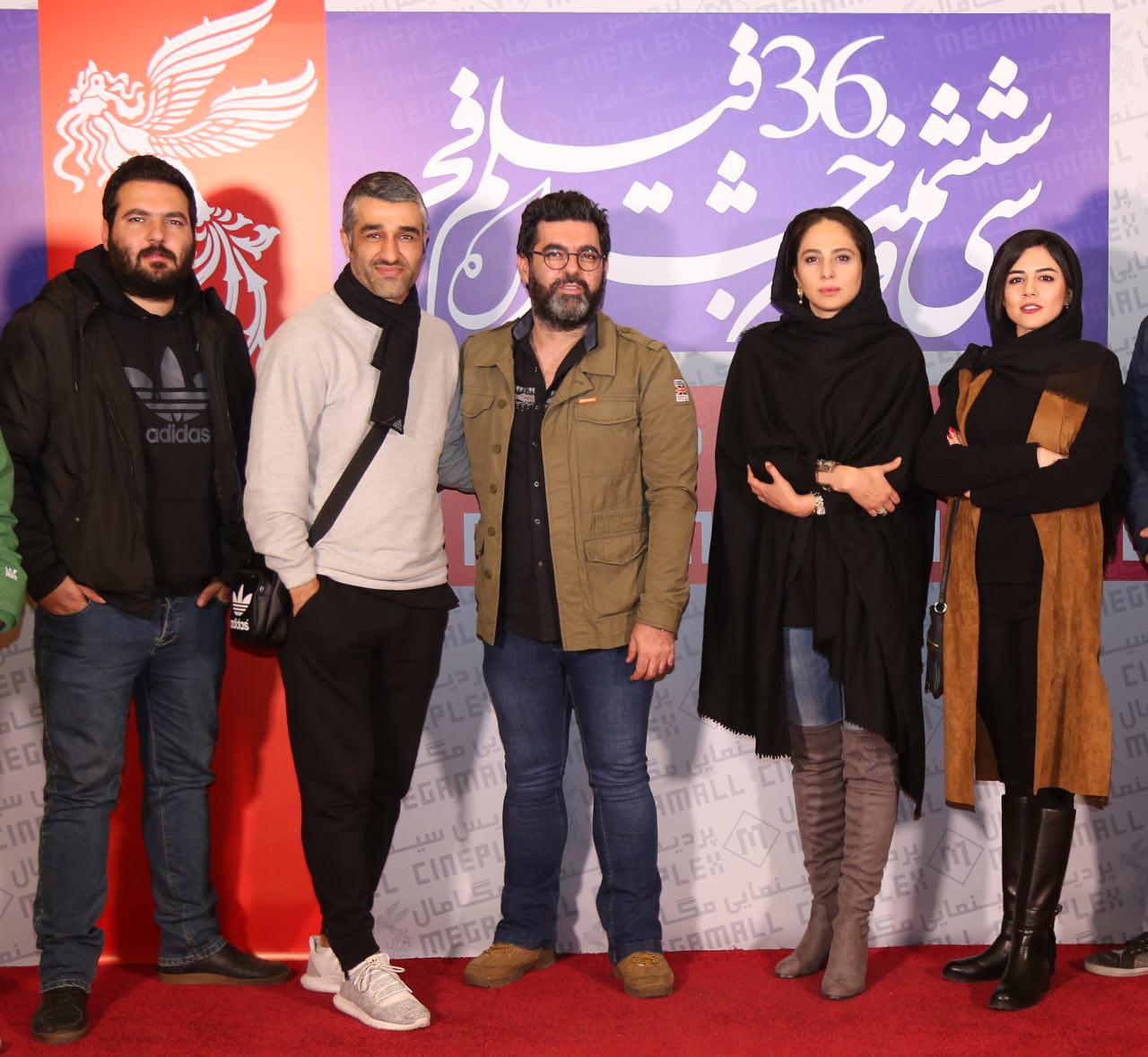 میلاد کیایی در جشنواره فیلم سینمایی چهارراه استانبول به همراه پژمان جمشیدی، ماهور الوند، مصطفی کیایی و رعنا آزادی‌ور