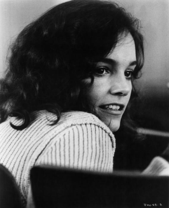  فیلم سینمایی تهاجم دزدان جسد(حمله مردگان) با حضور Brooke Adams