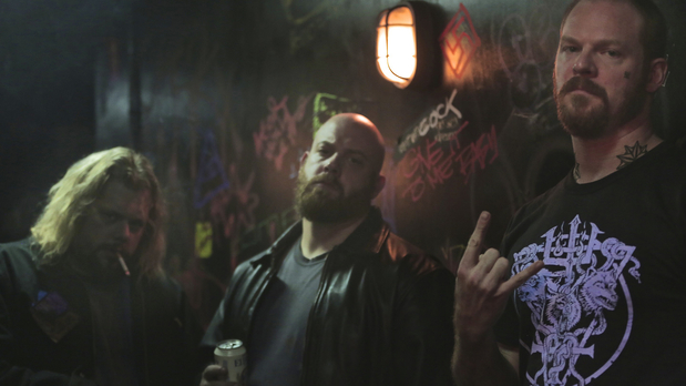 Kasey Brown در صحنه فیلم سینمایی اتاق سبز به همراه Brent Werzner