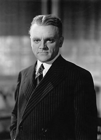 James Cagney در صحنه فیلم سینمایی Yankee Doodle Dandy